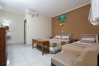 Mataram Hotel Джокьякарта Экстерьер фото