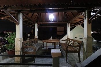 Mataram Hotel Джокьякарта Экстерьер фото
